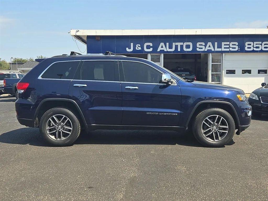 used 2017 Jeep Grand Cherokee car, priced at $17,900