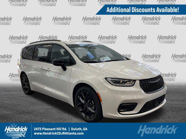 new 2026 Chrysler Pacifica car, priced at $43,665