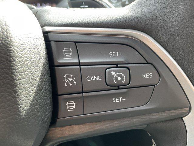 used 2025 Jeep Grand Cherokee L car, priced at $34,469