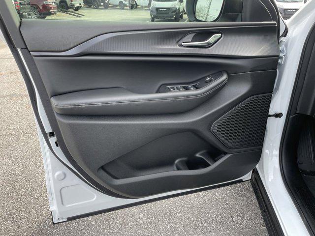 used 2025 Jeep Grand Cherokee L car, priced at $34,469