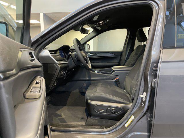 used 2024 Jeep Grand Cherokee L car, priced at $30,939