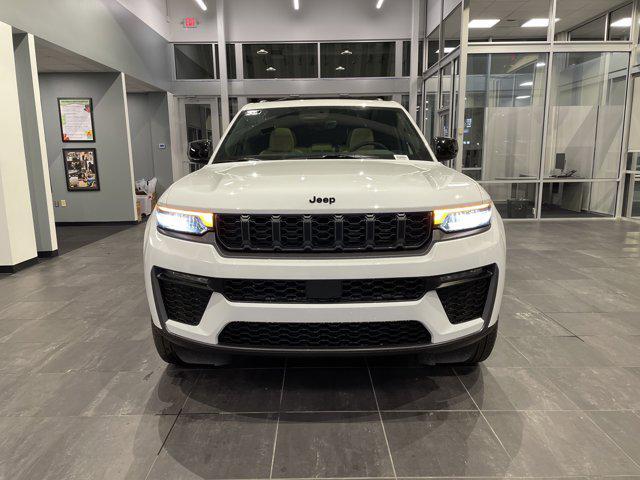 new 2026 Jeep Grand Cherokee car, priced at $45,985