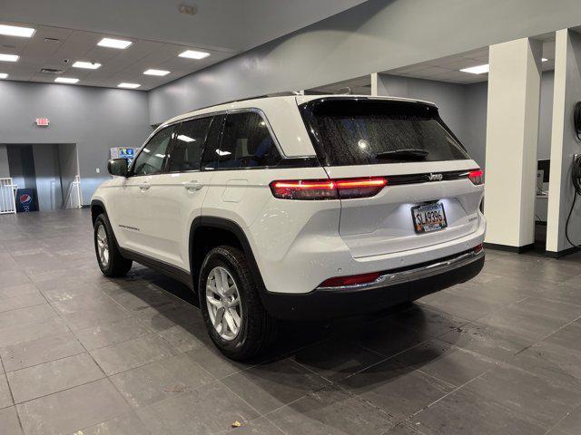 new 2025 Jeep Grand Cherokee car, priced at $41,575