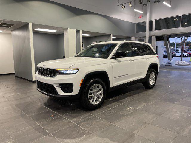 new 2025 Jeep Grand Cherokee car, priced at $41,575