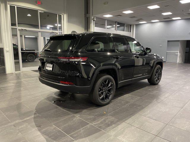new 2025 Jeep Grand Cherokee car, priced at $45,485