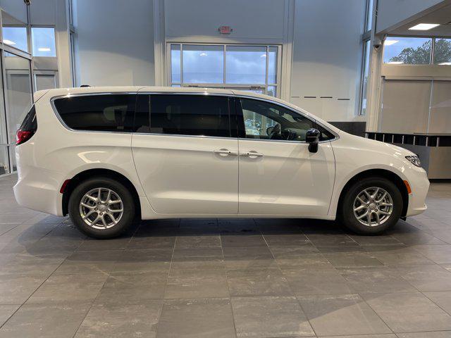 new 2026 Chrysler Pacifica car, priced at $40,920