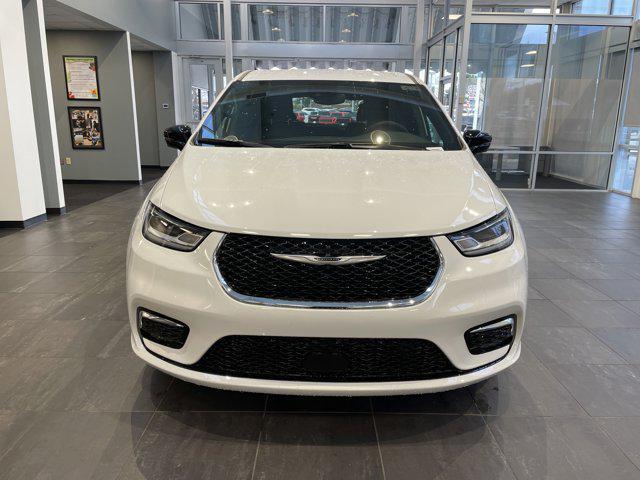 new 2026 Chrysler Pacifica car, priced at $40,920