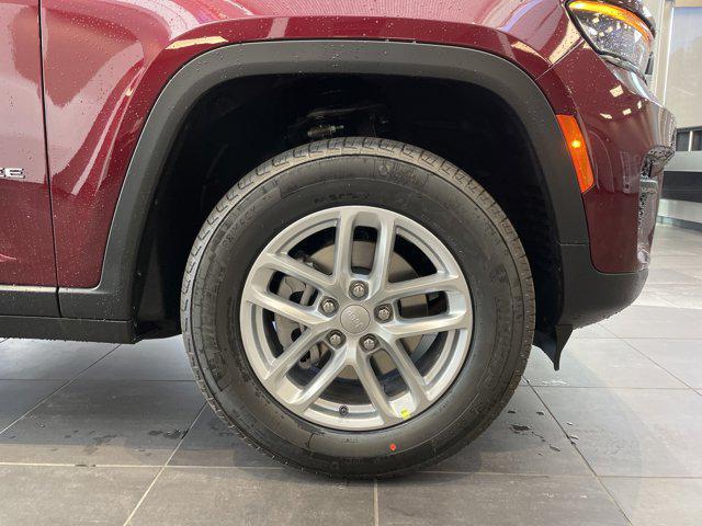 new 2025 Jeep Grand Cherokee car, priced at $37,420