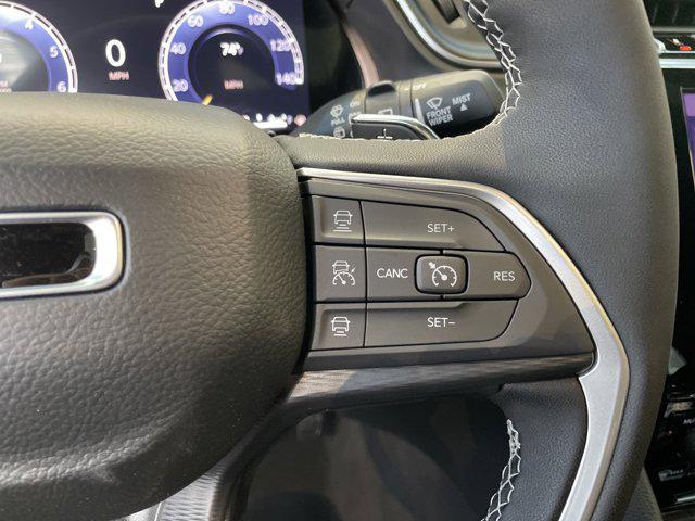 new 2025 Jeep Grand Cherokee car, priced at $37,420