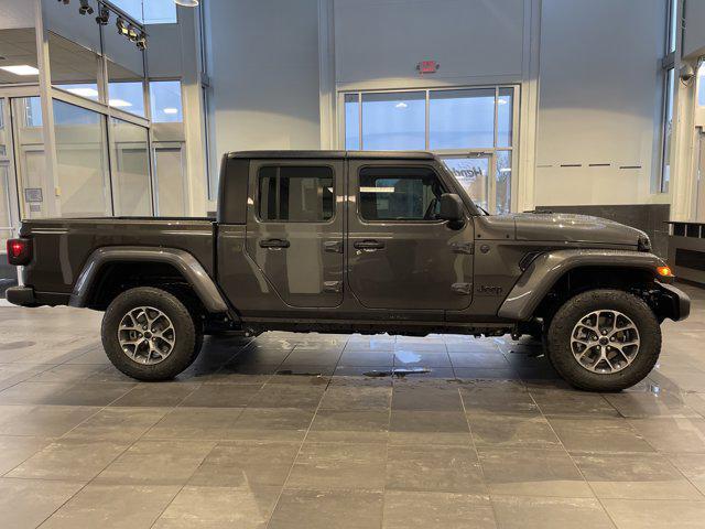 new 2026 Jeep Gladiator car, priced at $48,060