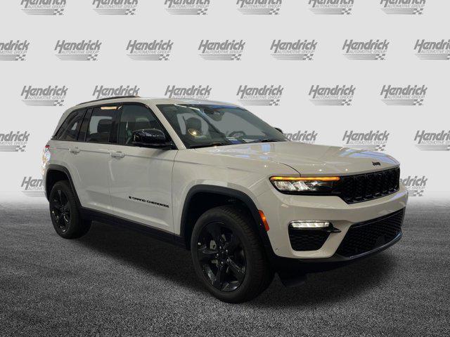new 2025 Jeep Grand Cherokee car, priced at $47,815