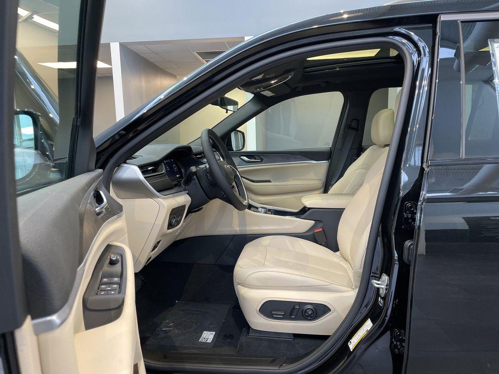 new 2026 Jeep Grand Cherokee L car, priced at $50,653