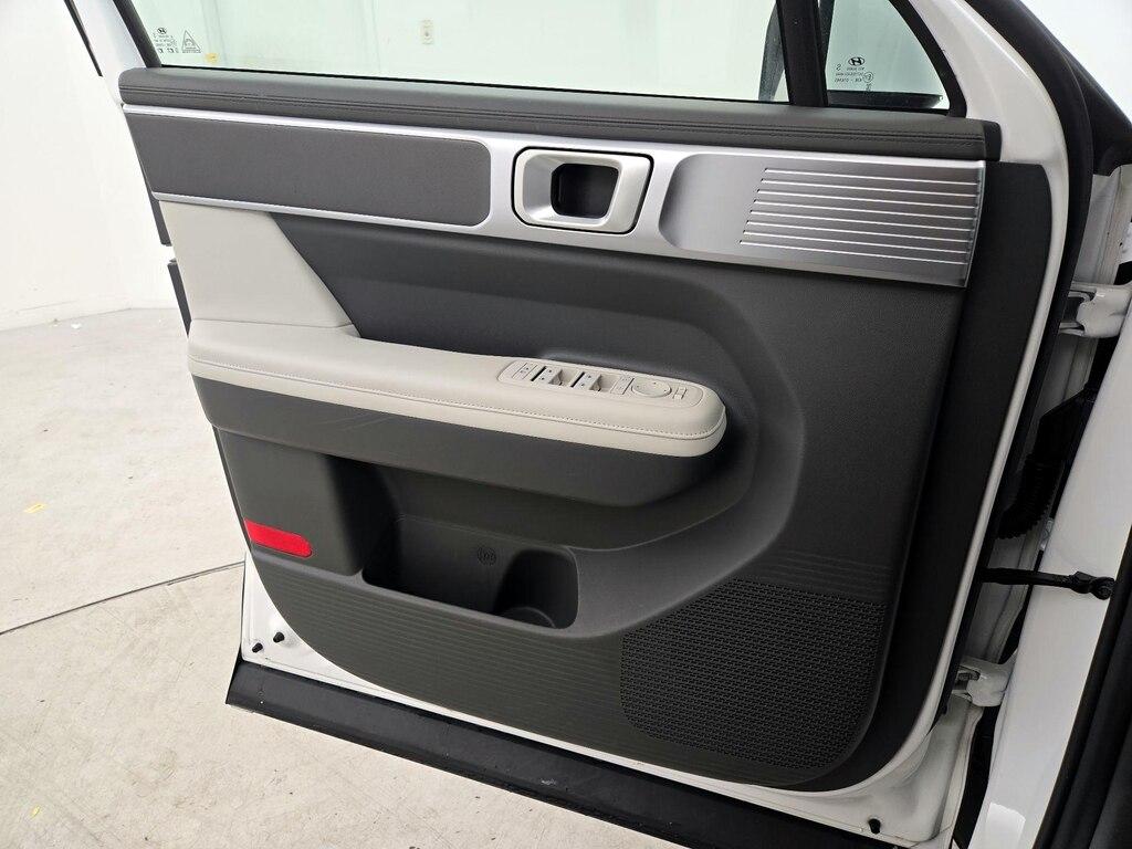 used 2025 Hyundai Santa Fe car, priced at $30,998