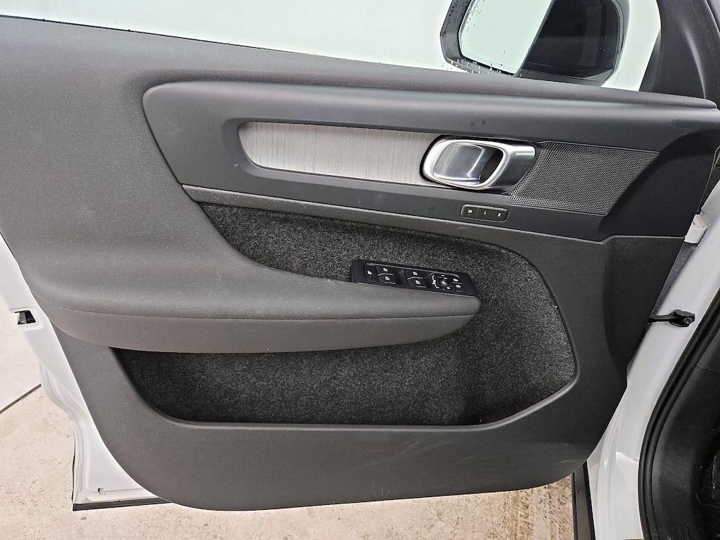 used 2023 Volvo XC40 car, priced at $29,998