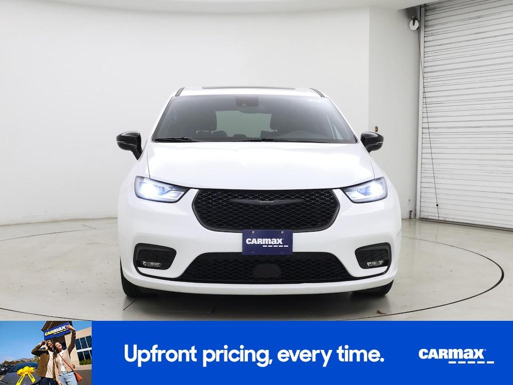 used 2023 Chrysler Pacifica Hybrid car, priced at $34,998