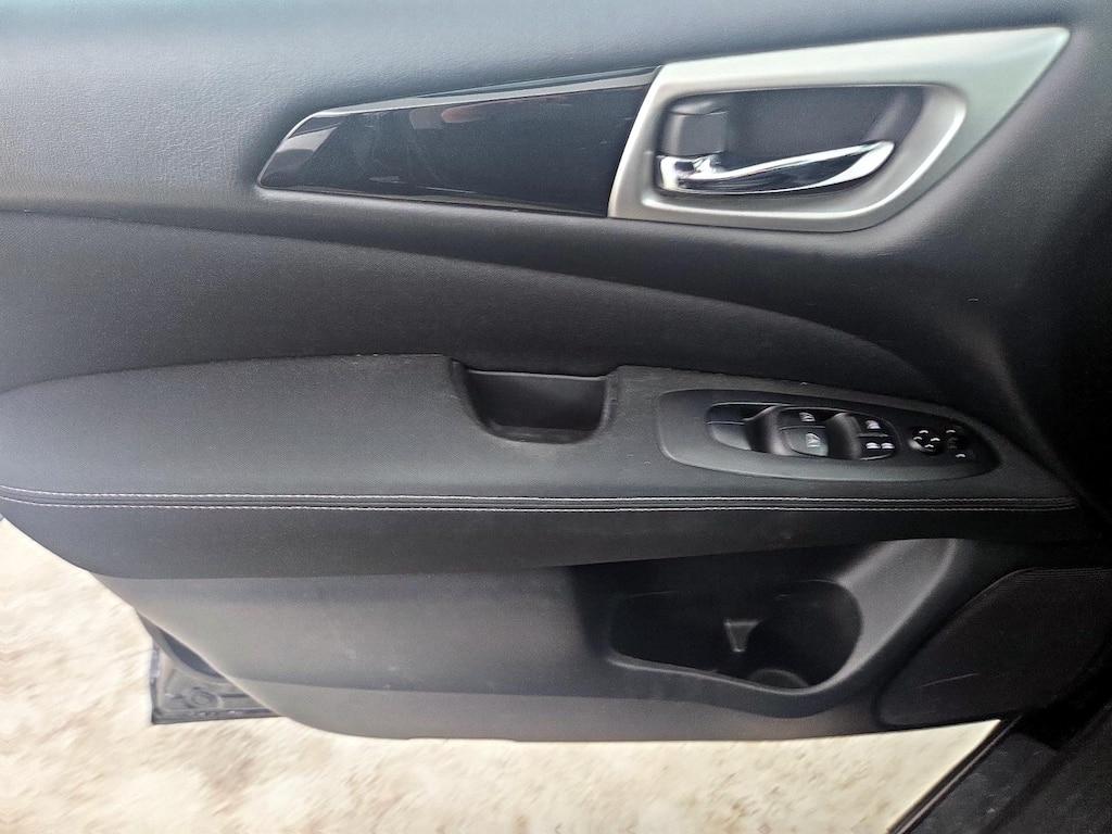 used 2017 Nissan Pathfinder car, priced at $17,998