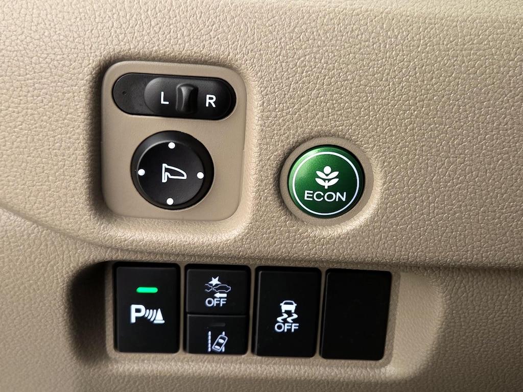 used 2021 Honda Pilot car, priced at $28,998