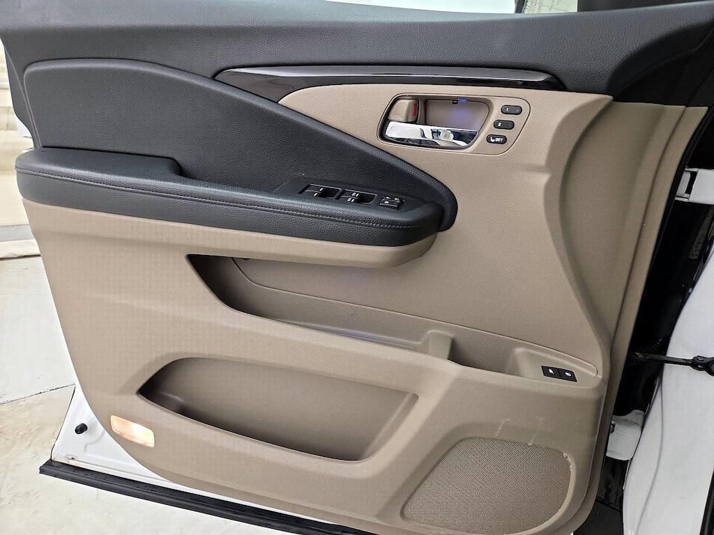 used 2021 Honda Pilot car, priced at $28,998