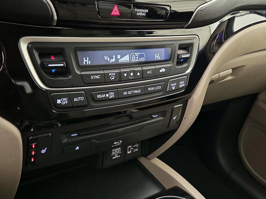 used 2021 Honda Pilot car, priced at $28,998