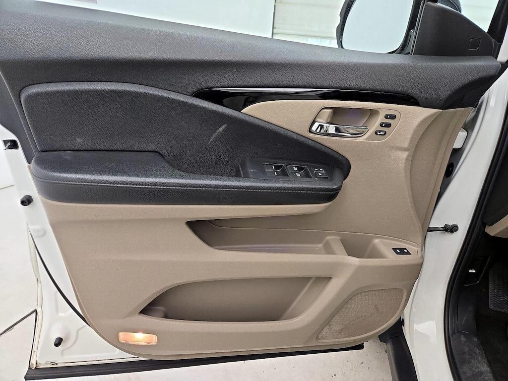 used 2019 Honda Pilot car, priced at $21,998