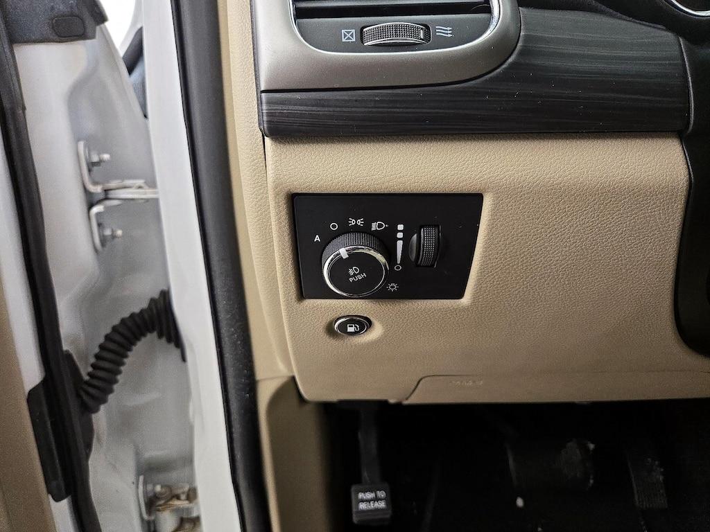 used 2022 Jeep Grand Cherokee WK car, priced at $24,998