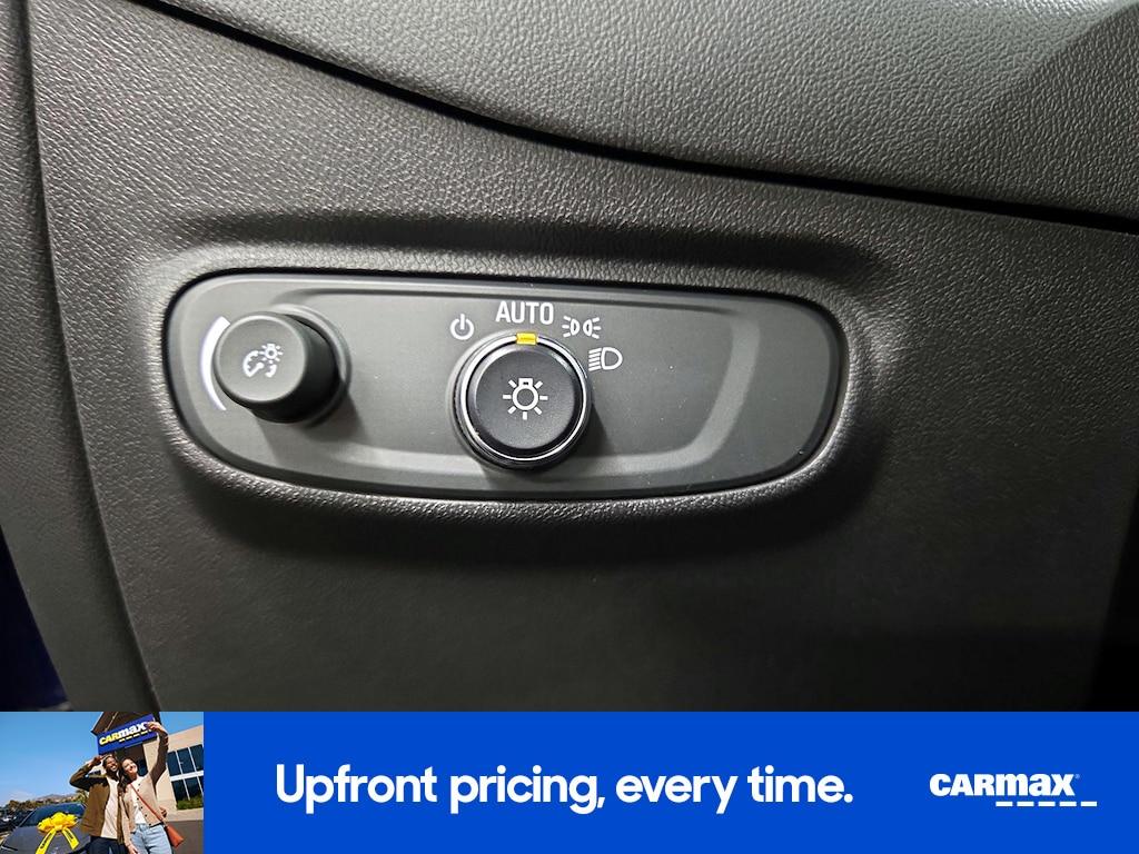 used 2022 Chevrolet Equinox car, priced at $23,998