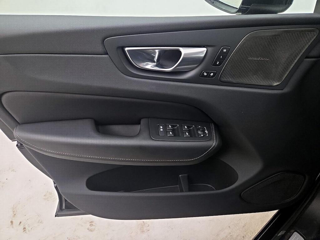 used 2023 Volvo XC60 car, priced at $31,998