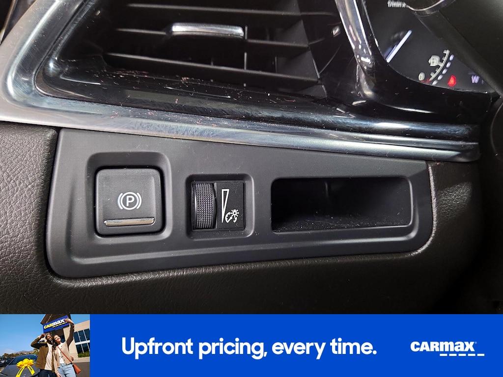 used 2023 Cadillac XT6 car, priced at $33,998