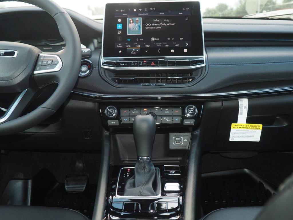 new 2026 Jeep Compass car, priced at $33,140