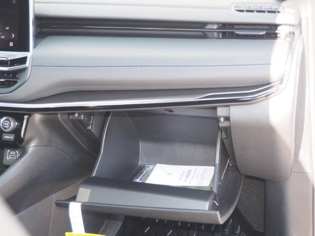 new 2026 Jeep Compass car, priced at $33,140