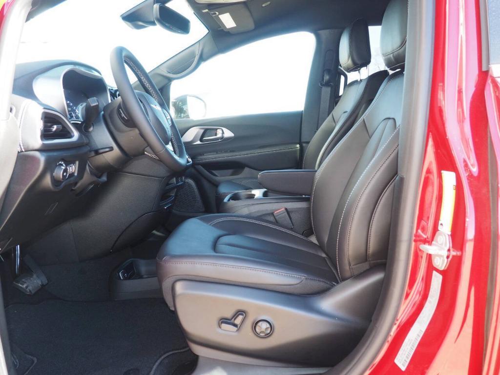 new 2026 Chrysler Pacifica car, priced at $48,000