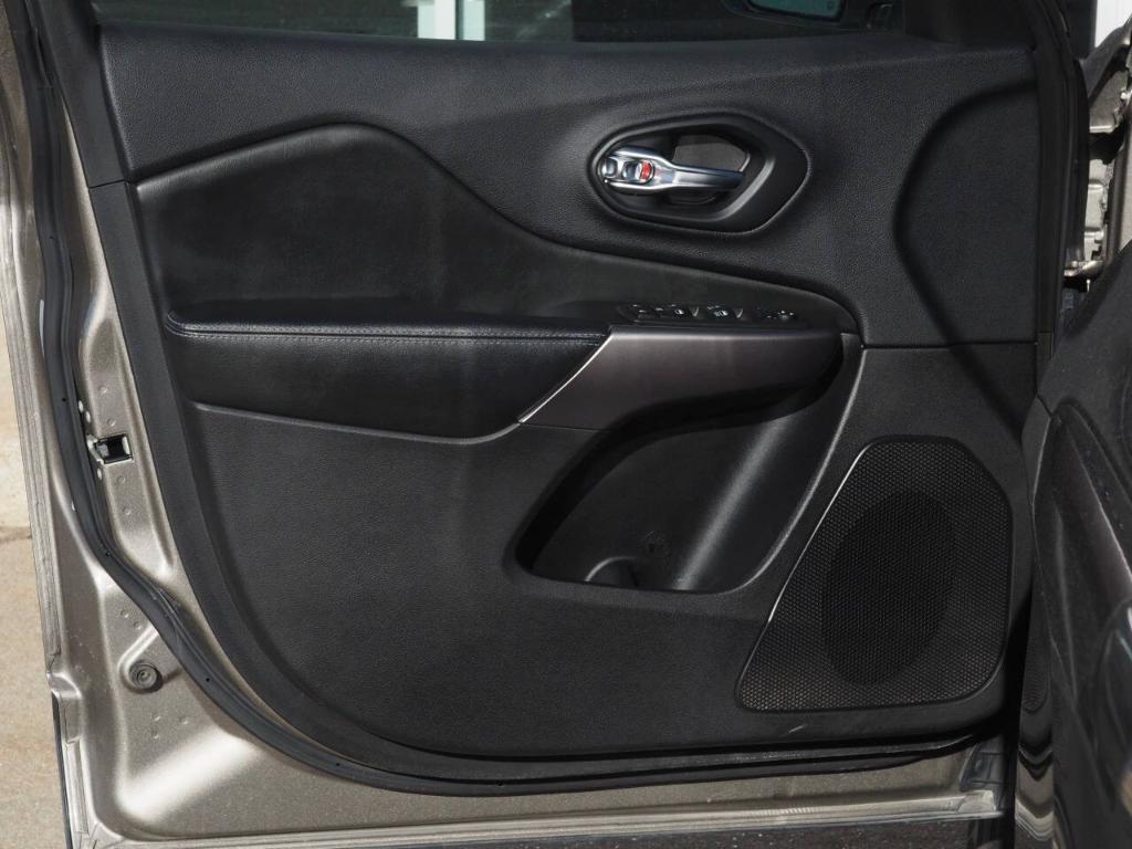 used 2019 Jeep Cherokee car, priced at $20,850