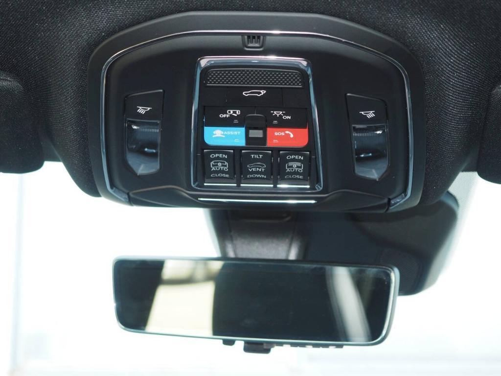 new 2026 Jeep Grand Cherokee L car, priced at $50,335