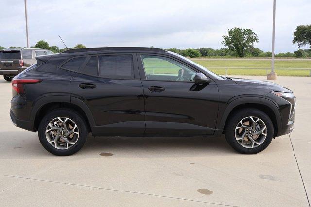 used 2025 Chevrolet Trax car, priced at $23,977