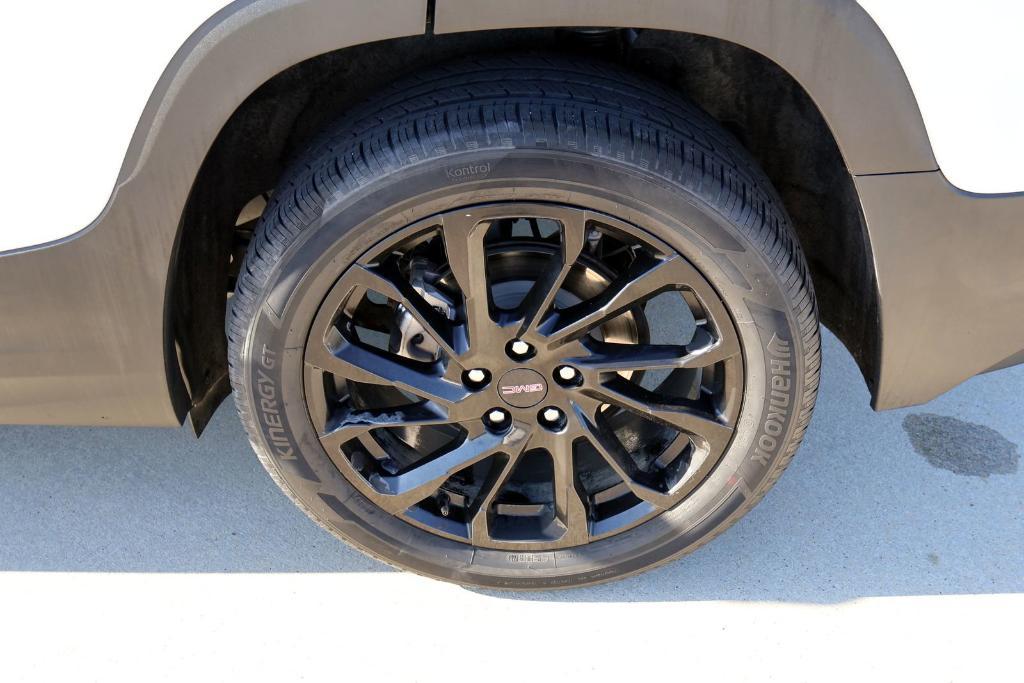 used 2023 GMC Terrain car, priced at $22,727
