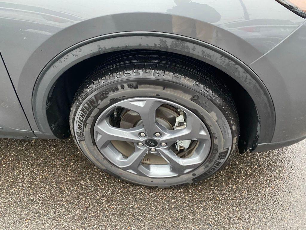 used 2025 Ford Escape car, priced at $25,225