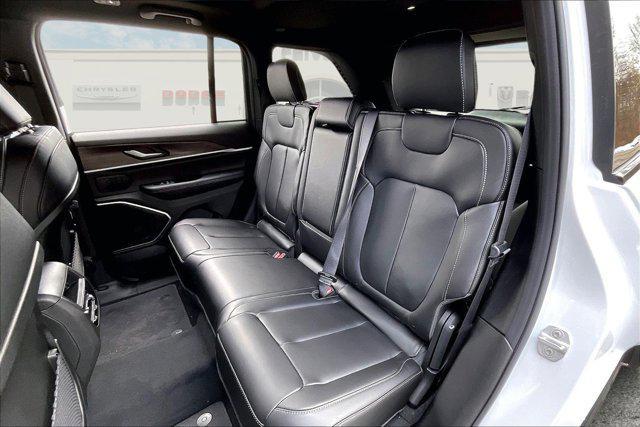 new 2026 Jeep Grand Cherokee car, priced at $47,906