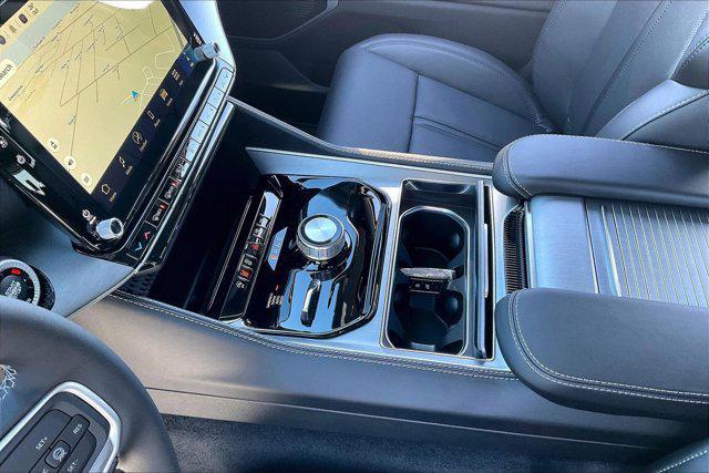 new 2026 Jeep Grand Wagoneer L car, priced at $76,171