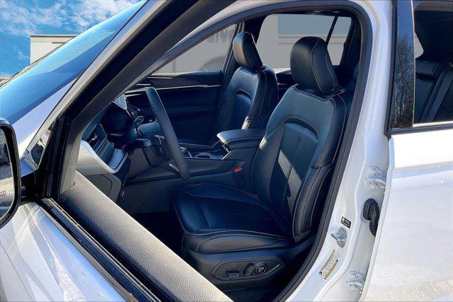 new 2026 Jeep Grand Cherokee car, priced at $46,840