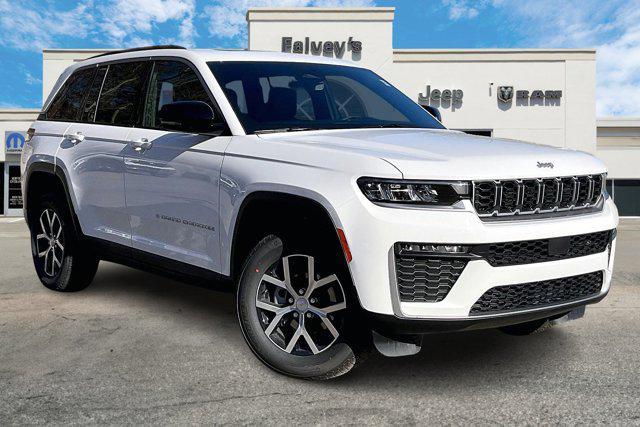 new 2026 Jeep Grand Cherokee car, priced at $46,840