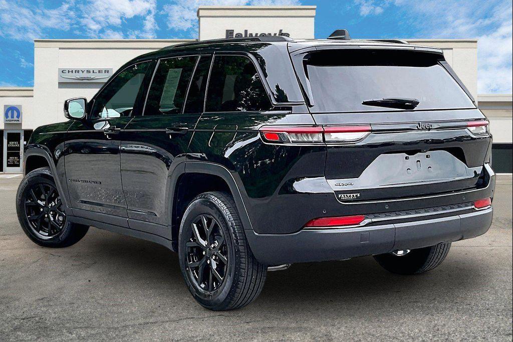 used 2025 Jeep Grand Cherokee car, priced at $36,749