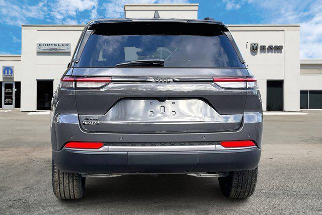 new 2026 Jeep Grand Cherokee car, priced at $48,424