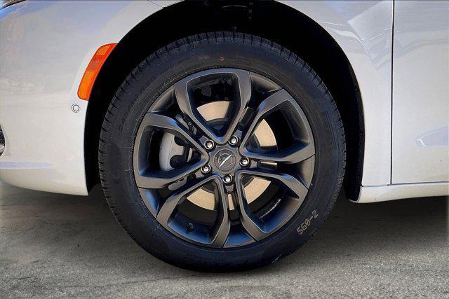 new 2026 Chrysler Pacifica car, priced at $48,013