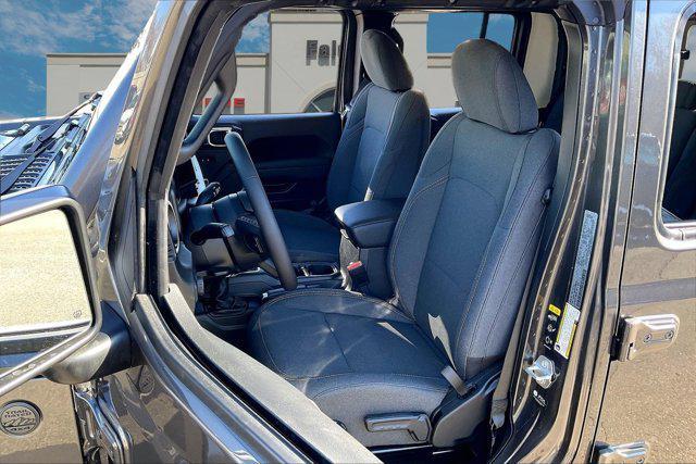 new 2026 Jeep Gladiator car, priced at $48,277