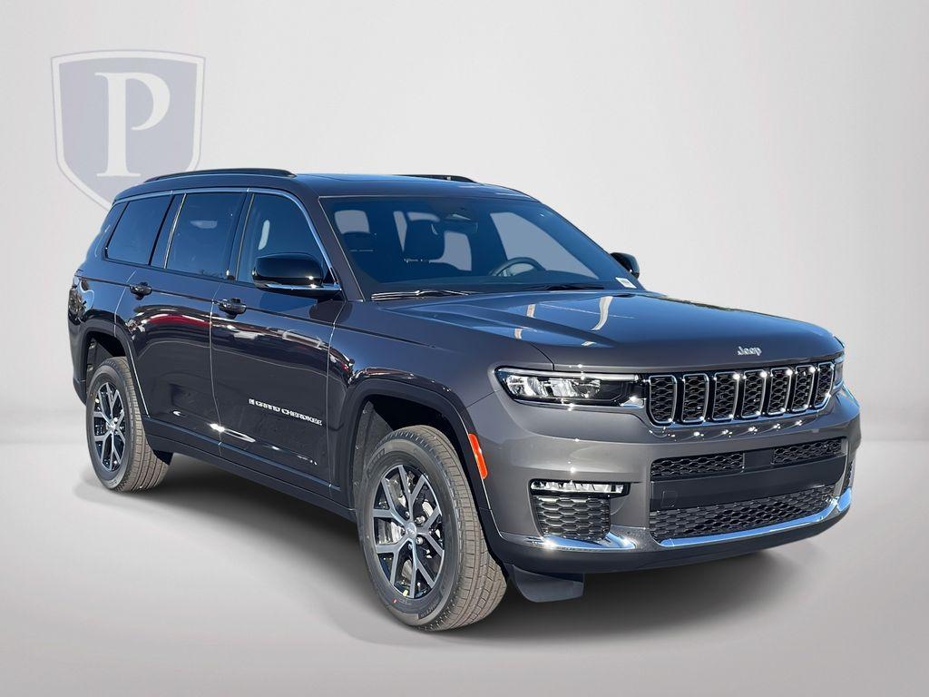 new 2025 Jeep Grand Cherokee L car, priced at $40,000