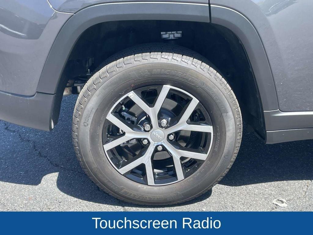 used 2025 Jeep Grand Cherokee car, priced at $39,898
