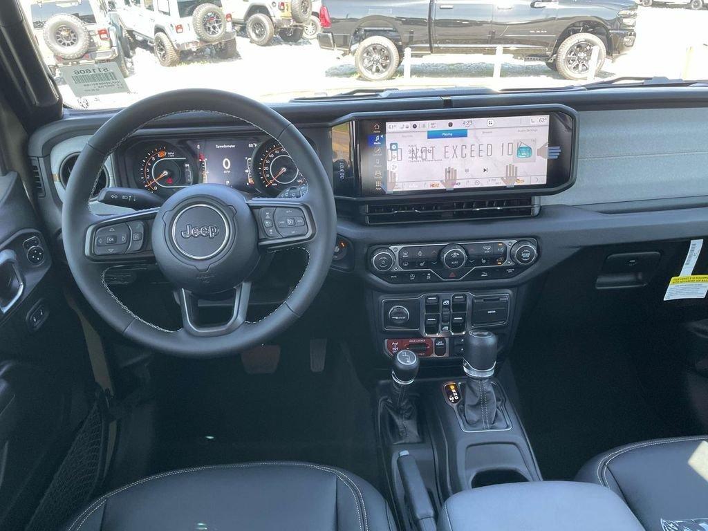 new 2025 Jeep Wrangler car, priced at $68,098