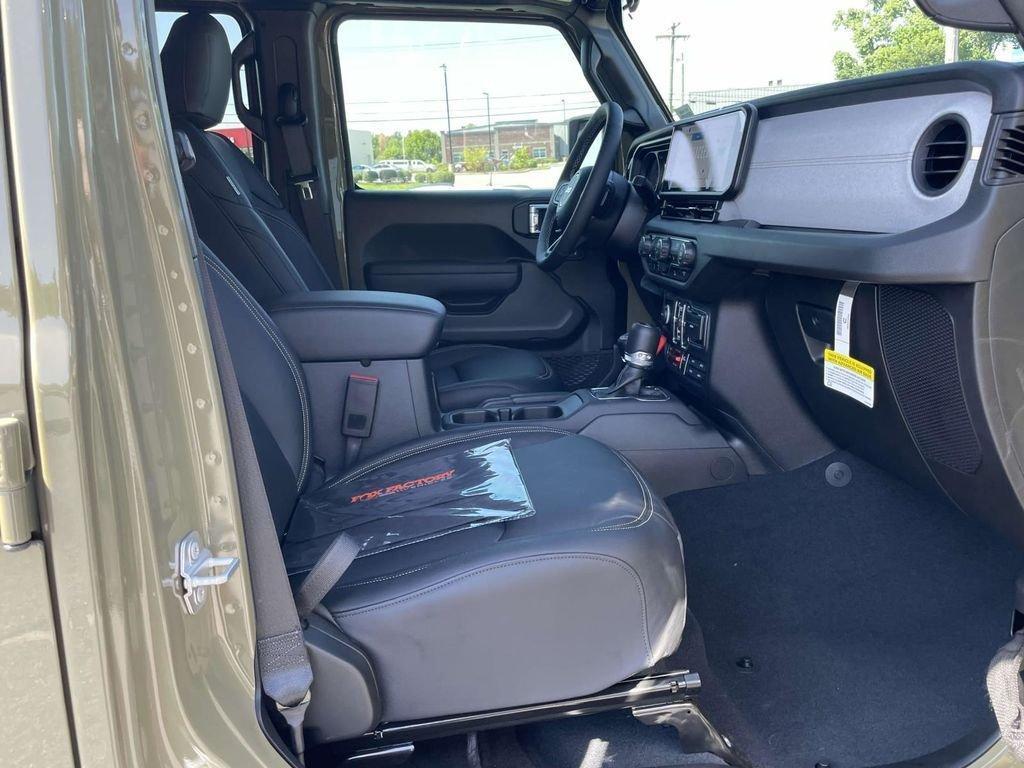 new 2025 Jeep Wrangler car, priced at $68,098