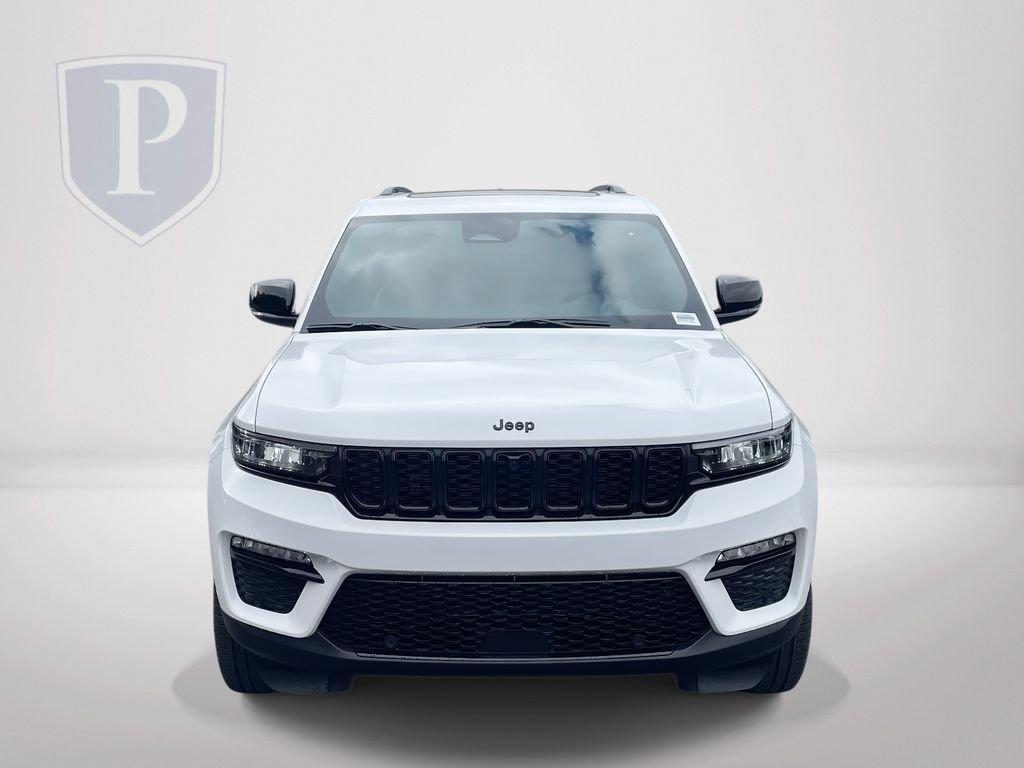 new 2025 Jeep Grand Cherokee car, priced at $44,000