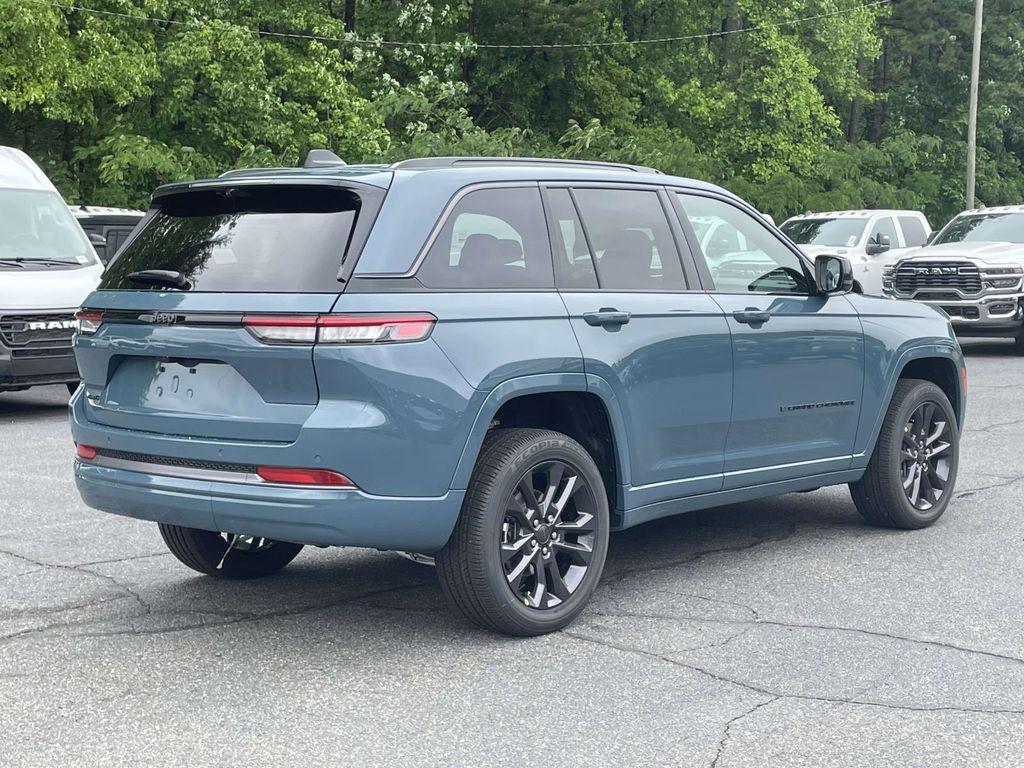 new 2026 Jeep Grand Cherokee car, priced at $47,500